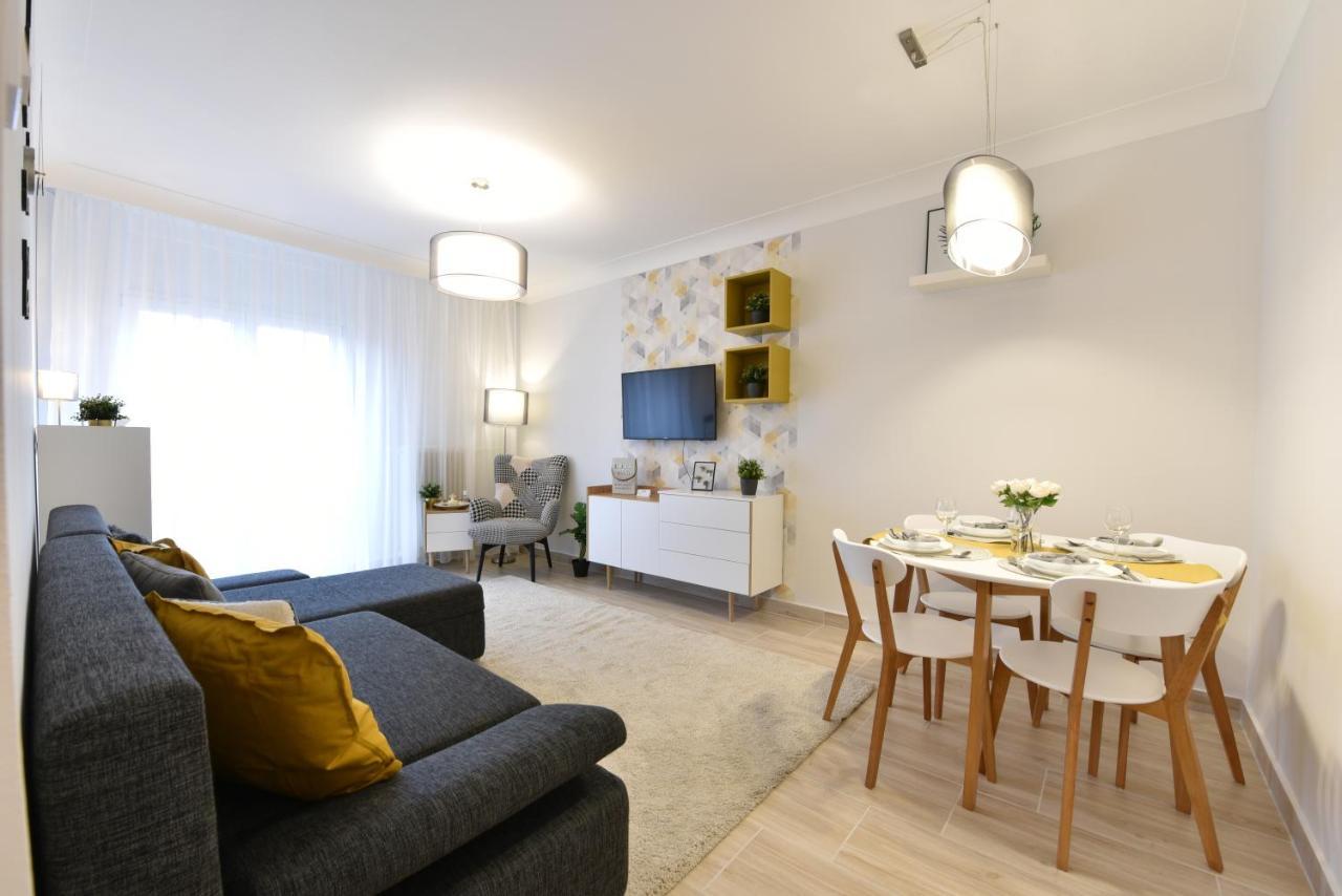 Kiralykut 2 Apartman - Ingyen Parkolas, Bicajok, Ac Székesfehérvár 外观 照片
