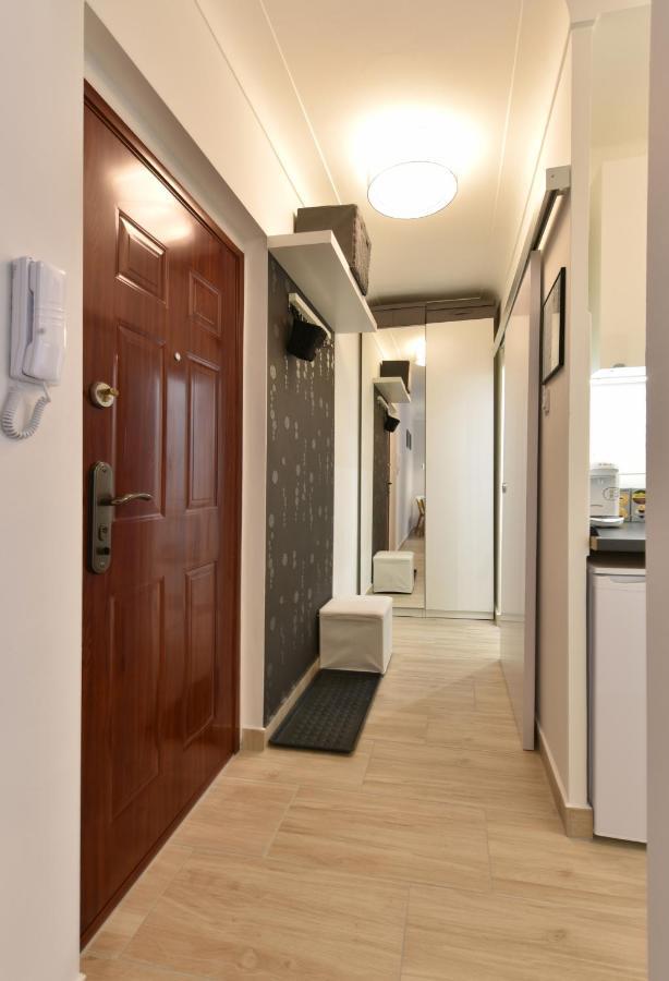 Kiralykut 2 Apartman - Ingyen Parkolas, Bicajok, Ac Székesfehérvár 外观 照片